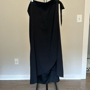 Women’s wrap skirt